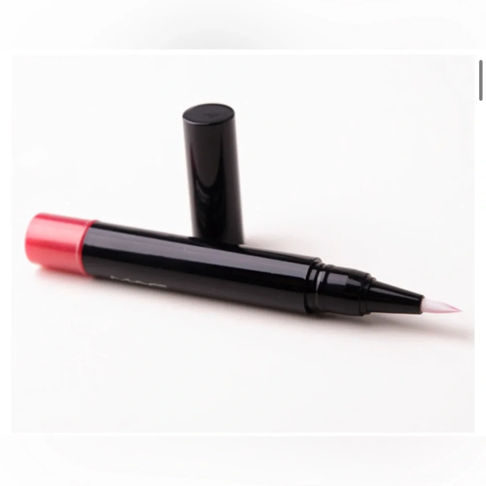 MAC CHERRY FEST Sheen Supreme Lipglass. LIMITED EDITION. NEW IN BOX.